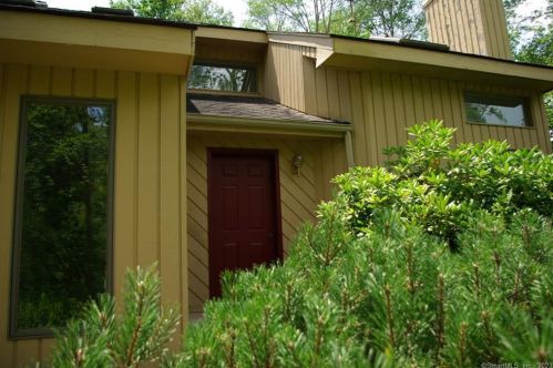 94 Sherbrook Dr, Goshen, CT 06756-1907