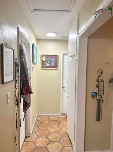 2113 Quail Dr, West Palm Beach, FL 33409-4883