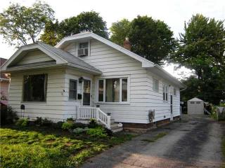 54 Barnard St, Rochester, NY 14616-4704