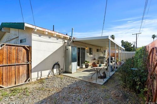 342 Santo Dr, San Jacinto CA  92583-4718 exterior