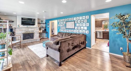 2618 Forestville Dr, Green Bay, WI 54304-1358