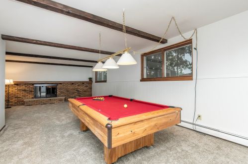 3590 Glen Park Rd, Waukesha WI  53151-5222 exterior