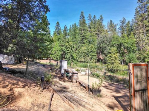 18999 Larsen Rd, Grass Valley, CA 95945-8036