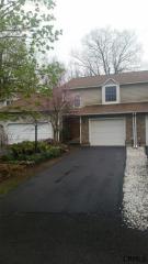 83 Woodside Dr, Albany, NY 12208-1161