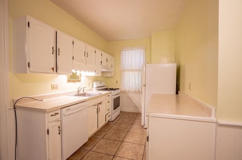 212 Green St, Connellsville PA  15425-4104 exterior