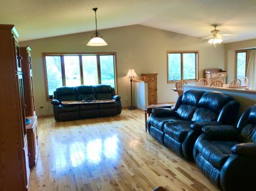 539 Stagecoach Trl, Hudson, WI 54016-7024