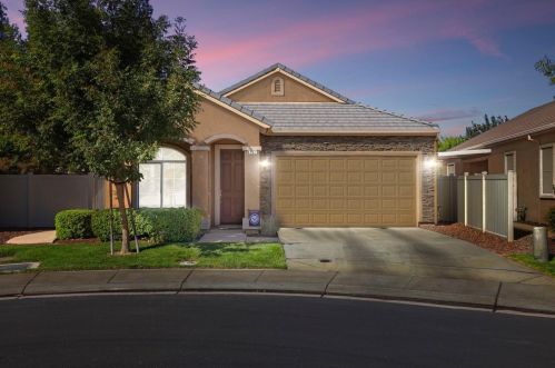 2401 Bird Rock Pl, Turlock, CA 95380-8448