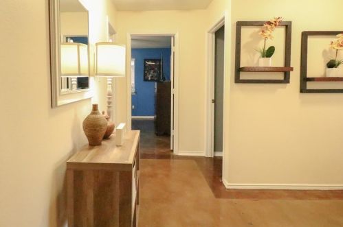 1012 Triple Crown Dr, Fort Worth TX  76179-2324 exterior