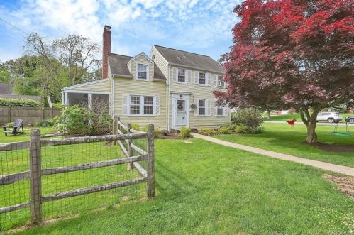 11 Meda Pl, White Plains, NY 10605-3909