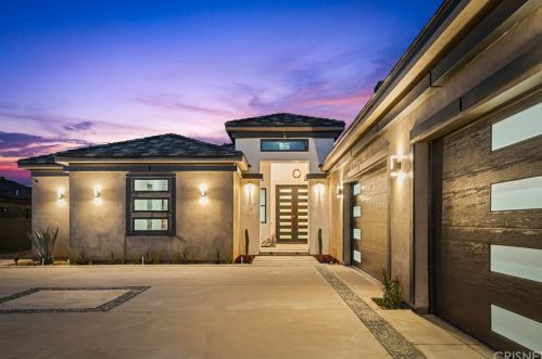 42720 23rd St, Lancaster, CA 93536-3317