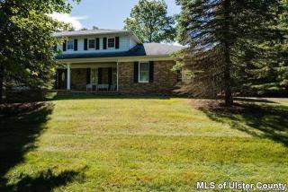 248 Hillside Ter, Kingston, NY 12401-6146