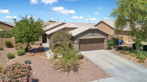 2272 Galileo Dr, Gilbert, AZ 85298-9744
