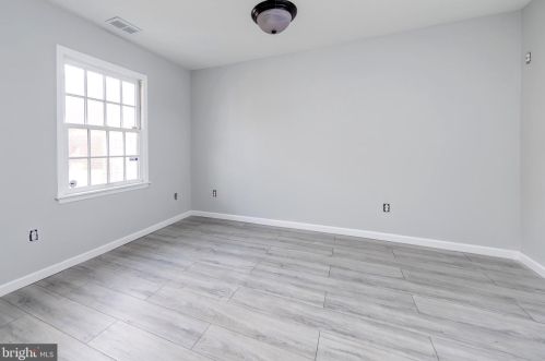 204 Senate Ct, Camden NJ  08103-1016 exterior