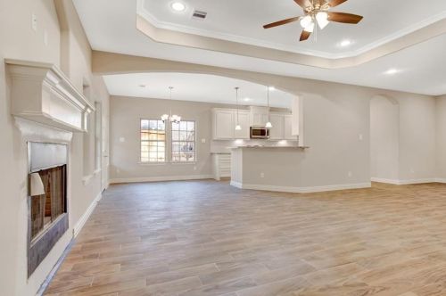 202 Pinnacle, Chita TX  75862-6944 exterior