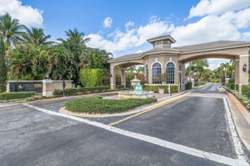 2022 Sunderland Ave, West Palm Beach FL  33414-7715 exterior