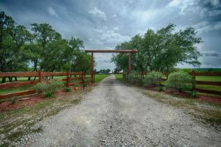 7060 State Highway 16, Graham, TX 76450-5873