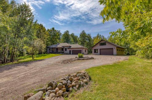 5078 Arrowhead Rd, Duluth MN 55811-1453 exterior