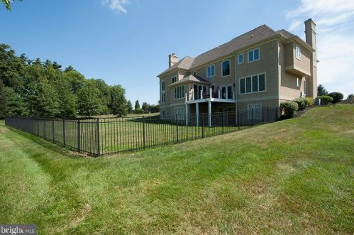 706 Daventry Way, Prospectville PA 19002-2307 exterior