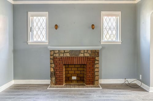 56 Wellington Rd, Floral Park NY  11003-1414 exterior