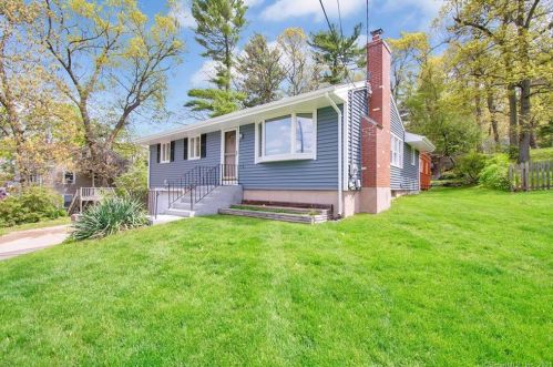 193 Elm St, Manchester, CT 06042-3261