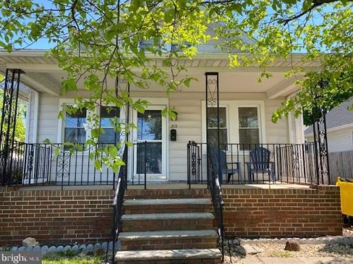 213 Inman Ter, Willow Grove PA  19090-3513 exterior
