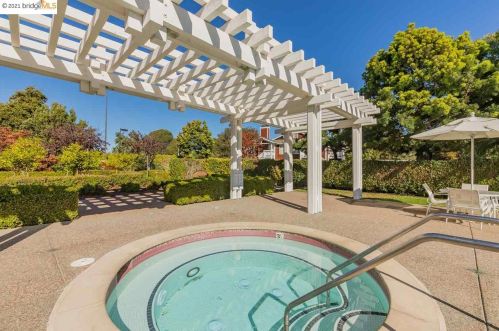 55 Bayside Ct, Richmond CA  94804-7443 exterior