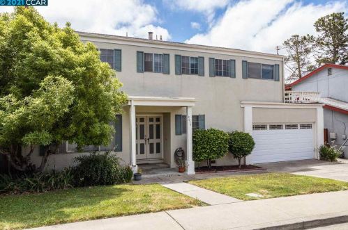 2056 Costa Ct, Pinole, CA 94564-1832