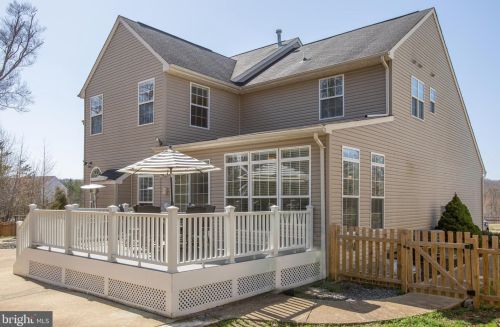 10205 Lees Crossing Ln, Fredericksburg, VA 22408-0294