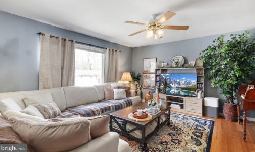 13705 Kerrydale Rd, Woodbridge VA  22193-4710 exterior