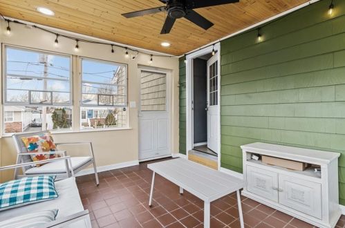 50 Messina St, Providence RI 02908-1613 exterior