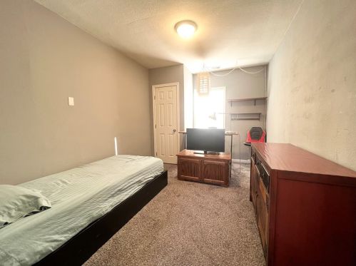 4268 3rd Ave, San Bernardino CA  92407-3002 exterior