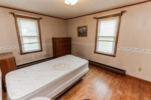 3998 Mitchell Rd, New Castle PA  16105-4412 exterior