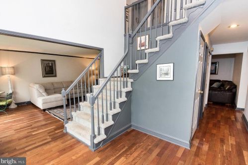 1700 Concord Ct, Blue Bell PA  19422-1336 exterior