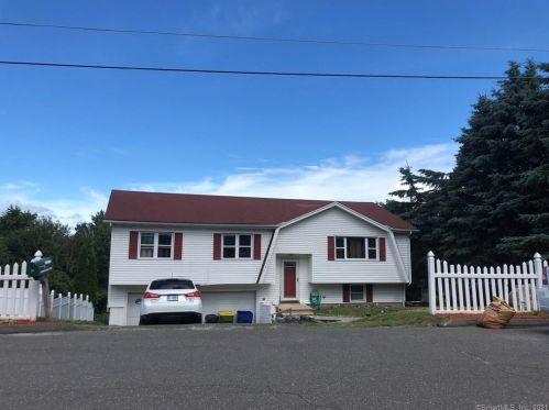 273 Fieldwood Rd, Waterbury, CT 06704-1160