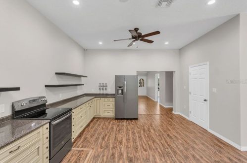 18200 Lake Gibson Ln, Umatilla FL  32784-7120 exterior