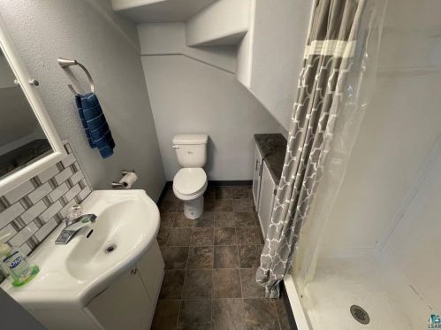 1927 26th St, Hibbing MN  55746-3421 exterior