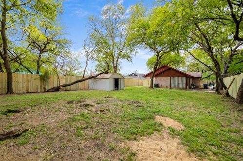 316 Bradshaw St, Denton TX  76205-0062 exterior