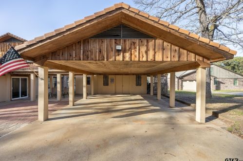 16892 Oakwood Dr, Flint TX  75762-9644 exterior