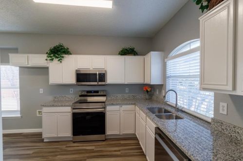 1301 Marken Ct, Carrollton TX  75007-1105 exterior