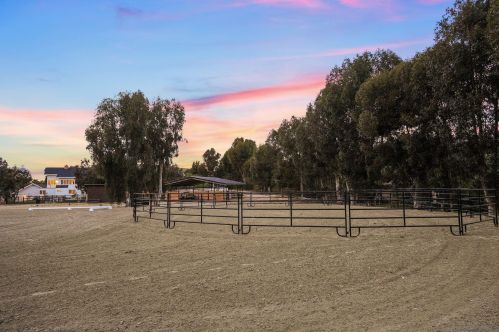 3355 Dove Hollow Rd, Encinitas CA  92024-7240 exterior