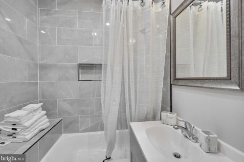 4227 Edson Pl, Washington DC  20019-8023 exterior