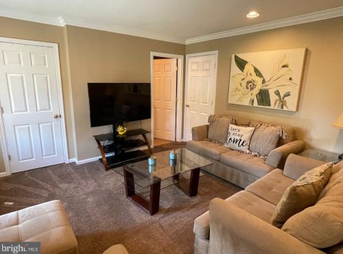 1567 Potter Dr, Pottstown PA 19464-2978 exterior