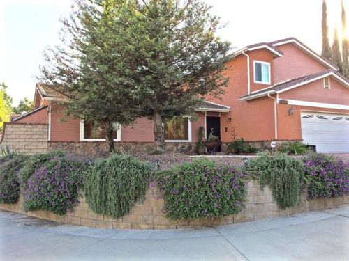 29805 Pinecone Pl, Santa Clarita, CA 91384-3571