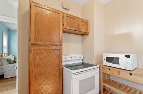 100 Hatch Ave, Saint Paul MN 55103-1329 exterior