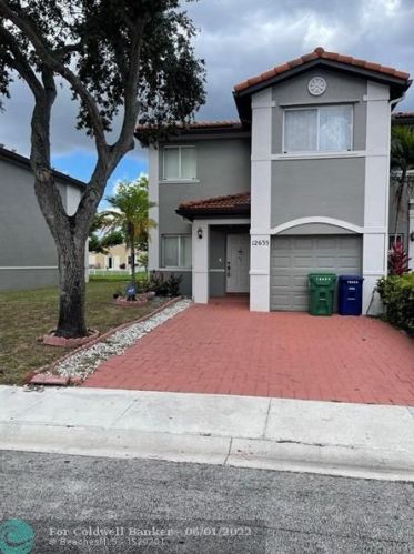 12635 28th Ct, Hollywood FL  33027-4105 exterior