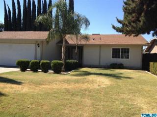 835 Cindy St, Visalia CA  93277-1613 exterior