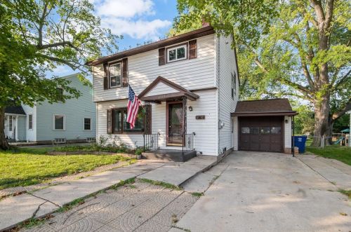 1264 Shawano Ave, Green Bay, WI 54303-3029