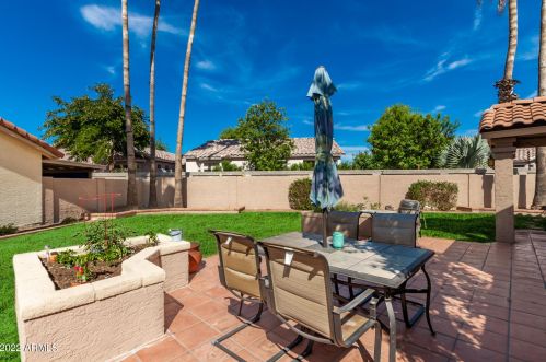 1339 Los Altos Dr, Chandler AZ 85224-1168 exterior