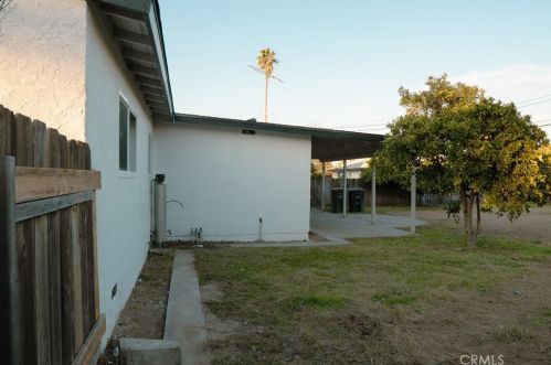 1521 7th St, Livingston CA  95334-1604 exterior