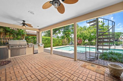 3051 35 St, Hollywood FL 33021-2627 exterior